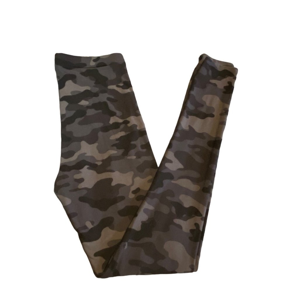 NWT Street Wear Society Grey Camo Leggings